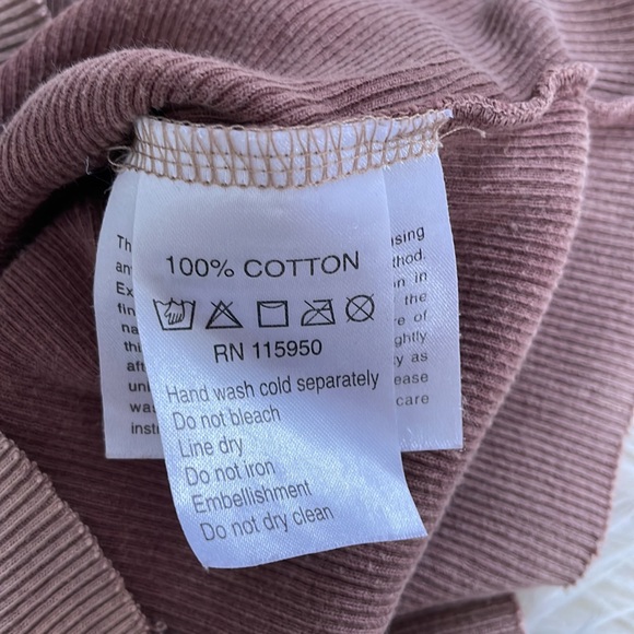 Royal plush tan beige ribbed sleeveless scoop neck tank top metal hardware logo - Picture 9 of 17